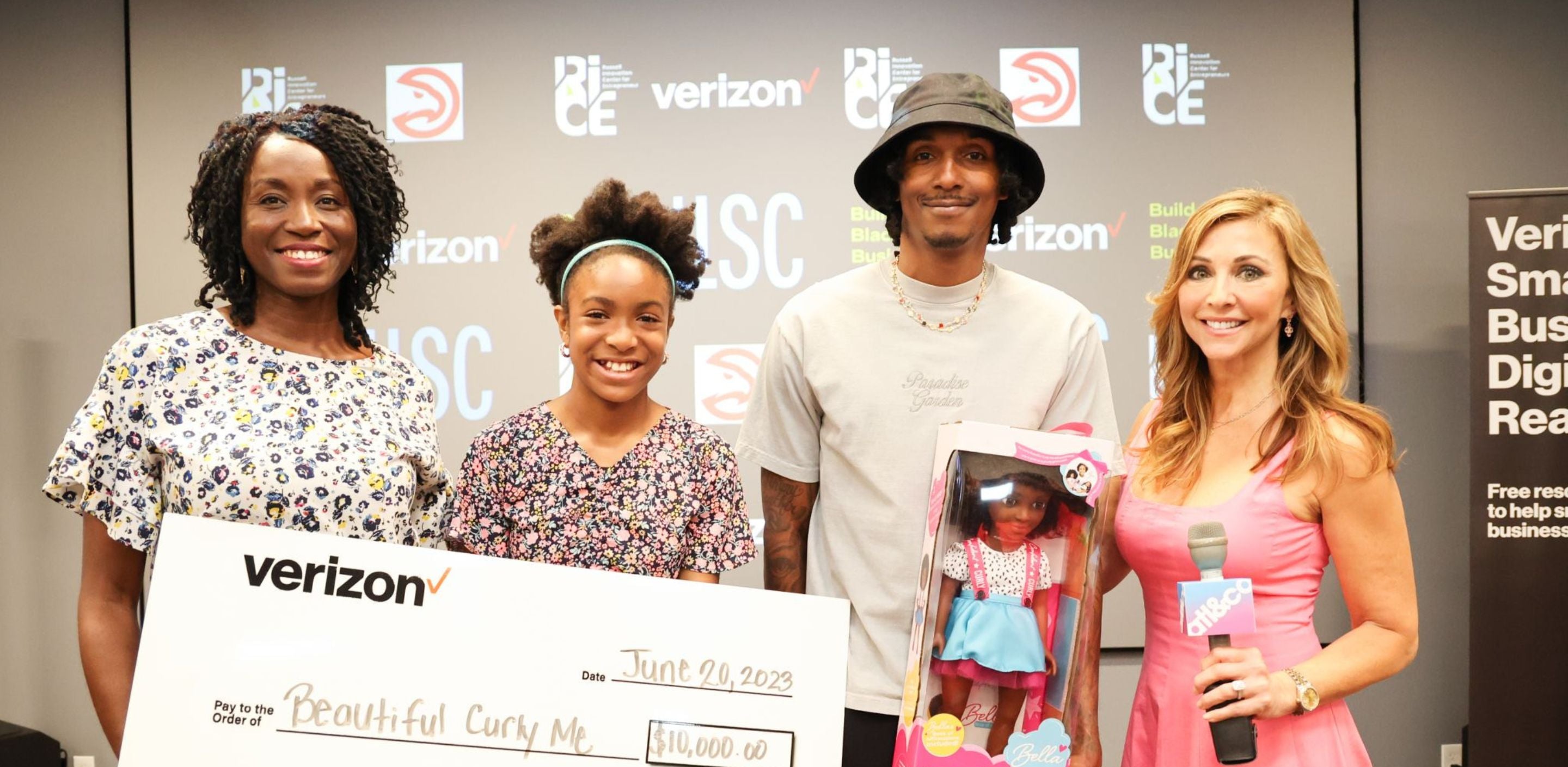 Beautiful Curly Me surprise Verizon Grant Win with Atlanta Hawks star